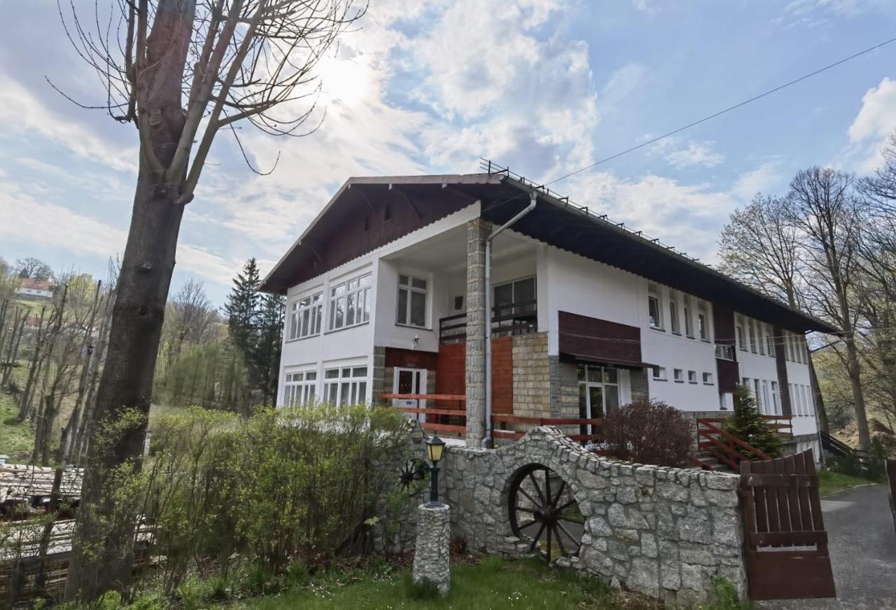 Osrodek Wypoczynkowy Nad Wodospadem Przesieka Dış mekan fotoğraf